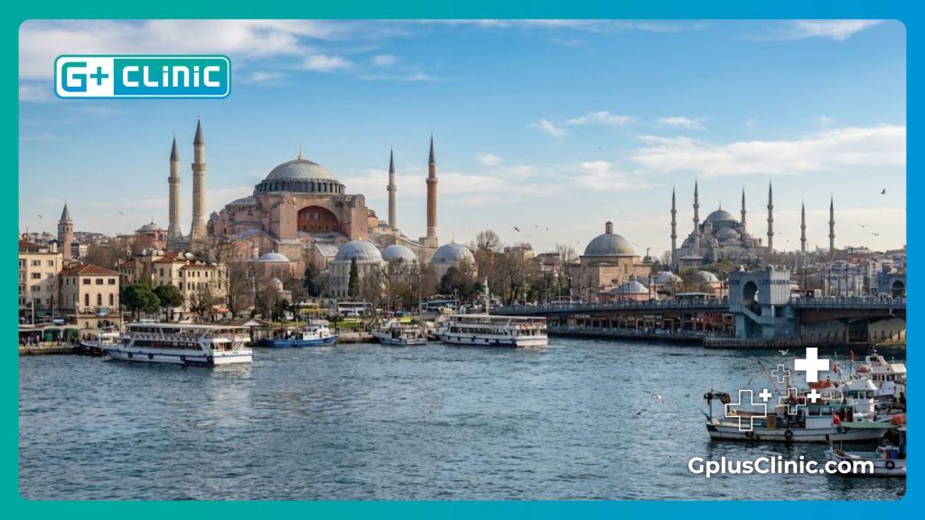 Vue d'Istanbul avec un médecin accueillant pour une chirurgie esthétique.