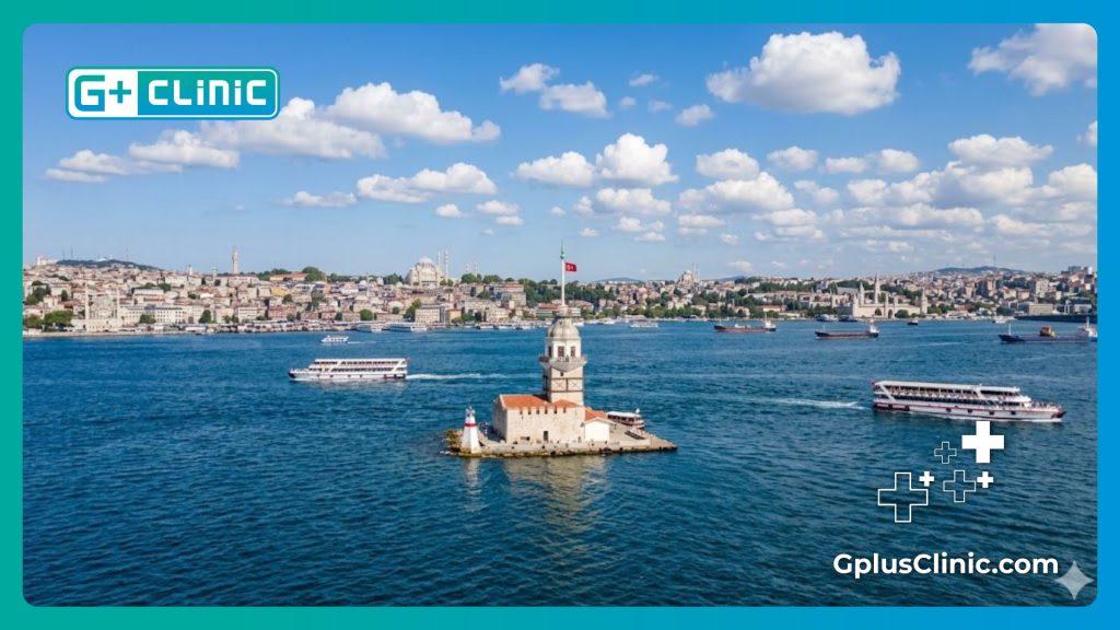 طبيب يرحب بالمريضة في عيادة تطل على معالم اسطنبول